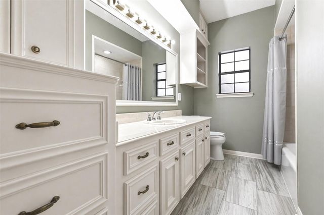 6118 Hampton Way Court, Spring, TX 77389