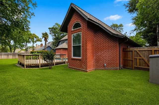 6118 Hampton Way Court, Spring, TX 77389