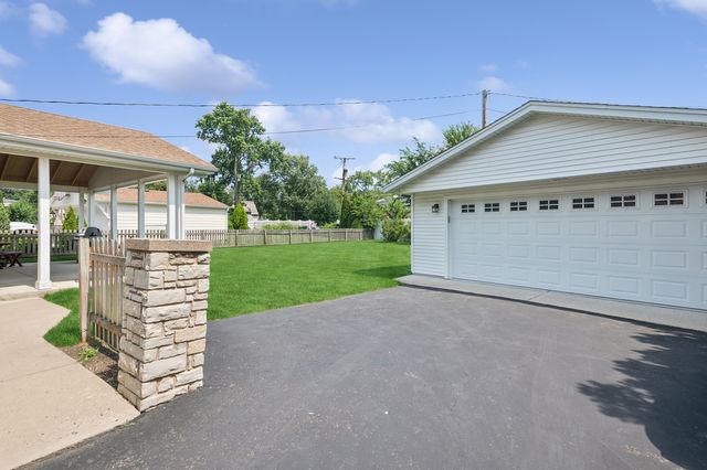 1017 S Norbury Avenue, Lombard, IL 60148