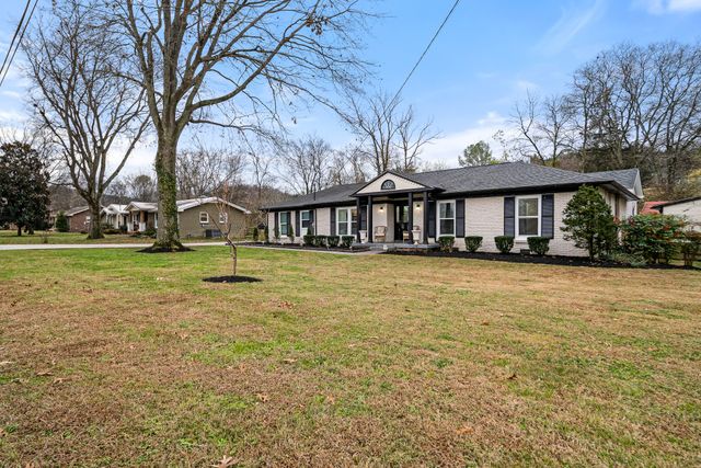 1013 Chapel Ct, Franklin, TN 37069