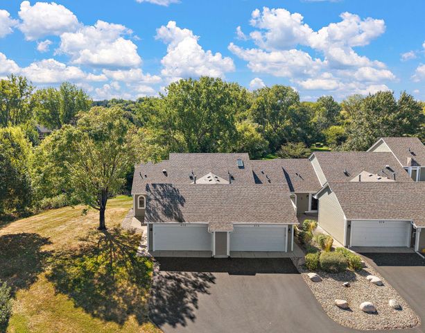 978 Winterberry Drive, Woodbury, MN 55125
