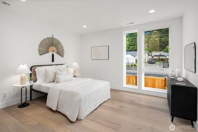 3983 162nd Place SE, Bellevue, WA 98006