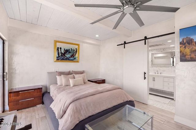 6900 N HIGHLANDS Drive, Paradise Valley, AZ 85253