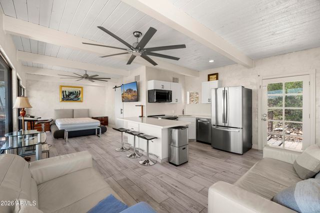 6900 N HIGHLANDS Drive, Paradise Valley, AZ 85253