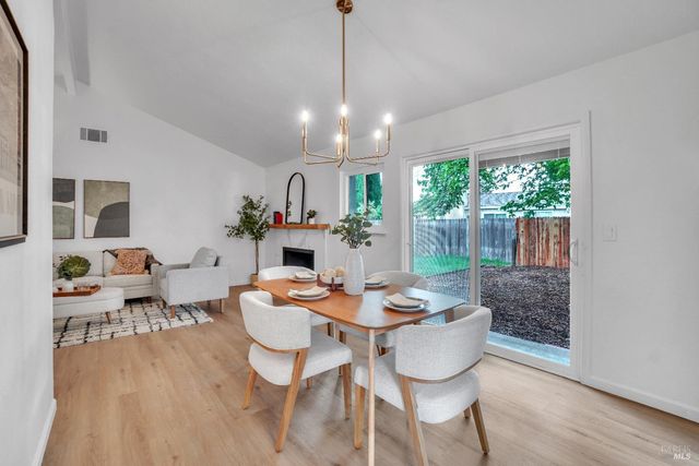 607 Seagull Dr, Suisun City, CA 94585