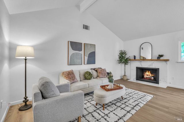 607 Seagull Dr, Suisun City, CA 94585