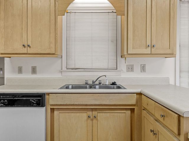 555 Poplar St, Spartanburg, SC 29302