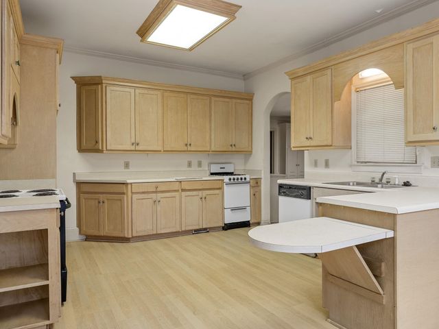 555 Poplar St, Spartanburg, SC 29302
