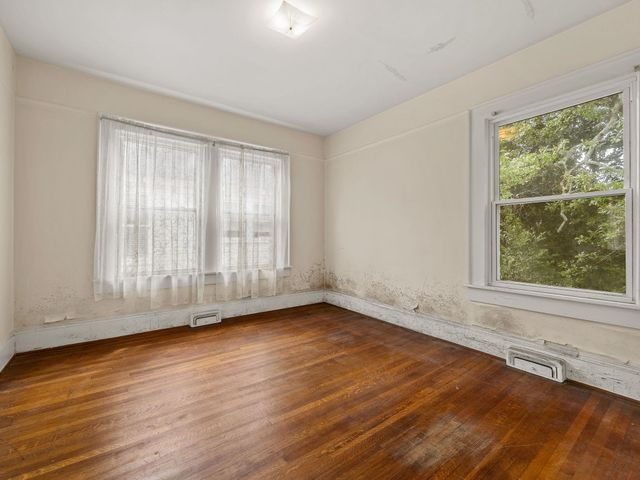 555 Poplar St, Spartanburg, SC 29302