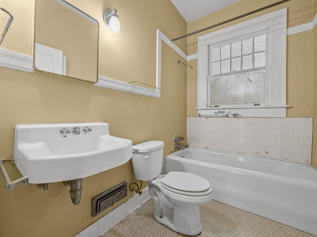 555 Poplar St, Spartanburg, SC 29302