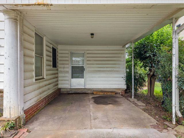 555 Poplar St, Spartanburg, SC 29302