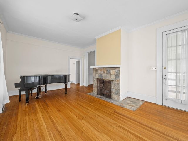 555 Poplar St, Spartanburg, SC 29302