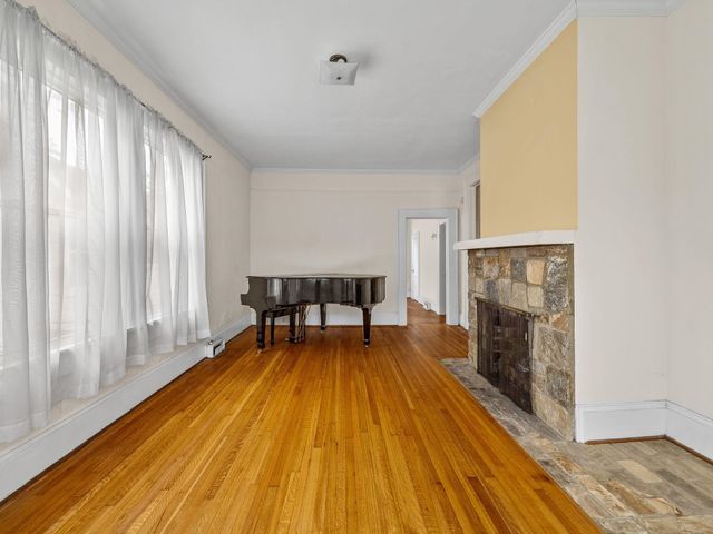555 Poplar St, Spartanburg, SC 29302