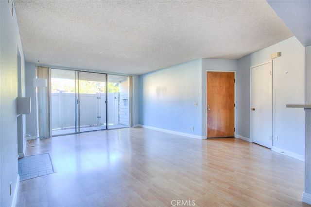3 Carriage, Pomona, CA 91766