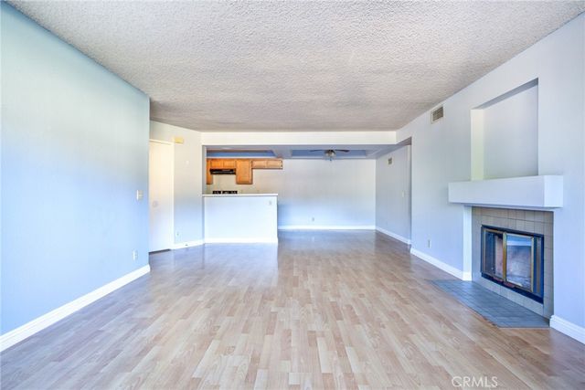 3 Carriage, Pomona, CA 91766