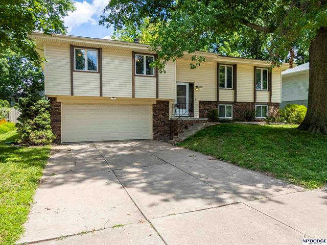 2121 N 129th Street, Omaha, NE 68164