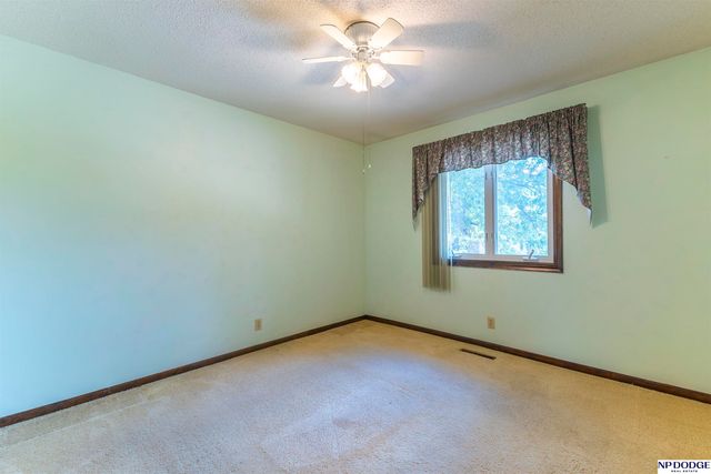 2121 N 129th Street, Omaha, NE 68164