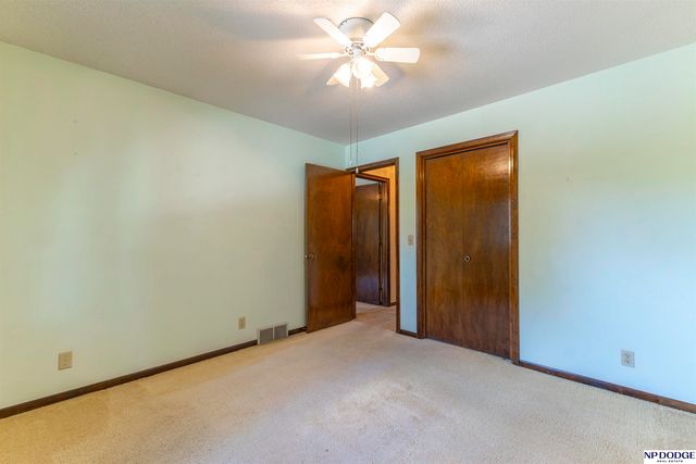 2121 N 129th Street, Omaha, NE 68164