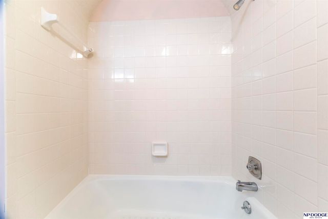 2121 N 129th Street, Omaha, NE 68164
