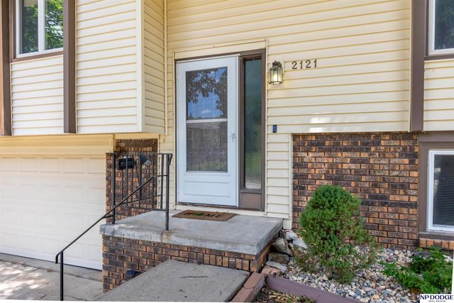 2121 N 129th Street, Omaha, NE 68164