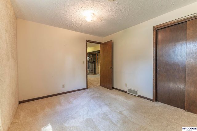 2121 N 129th Street, Omaha, NE 68164