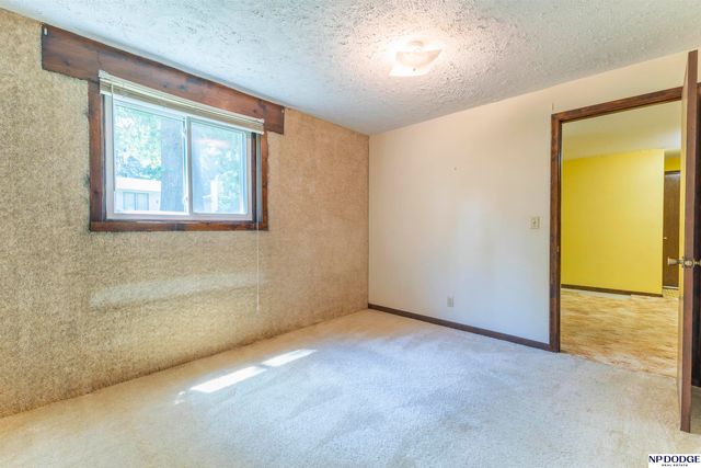 2121 N 129th Street, Omaha, NE 68164