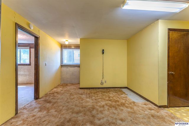 2121 N 129th Street, Omaha, NE 68164