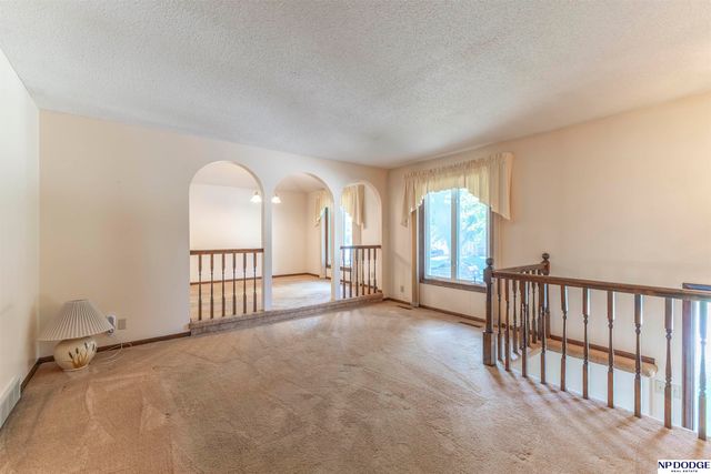2121 N 129th Street, Omaha, NE 68164