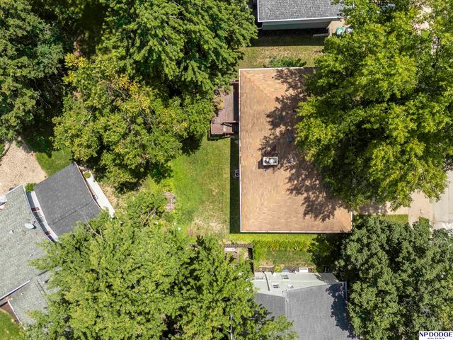 2121 N 129th Street, Omaha, NE 68164