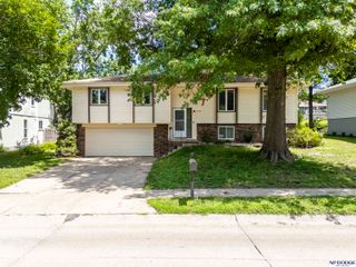 2121 N 129th Street, Omaha, NE 68164
