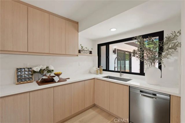 2112 Via Pacheco, Palos Verdes Estates, CA 90274
