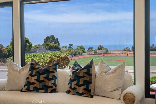 2112 Via Pacheco, Palos Verdes Estates, CA 90274