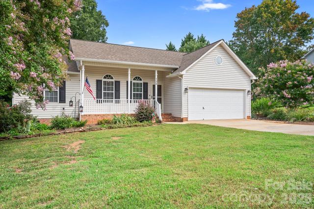138 Valley Glen Drive, Troutman, NC 28166