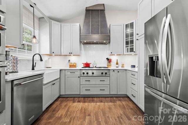138 Valley Glen Drive, Troutman, NC 28166