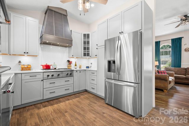138 Valley Glen Drive, Troutman, NC 28166