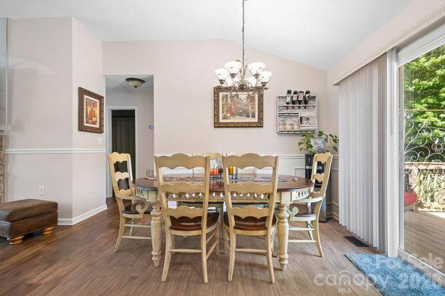 138 Valley Glen Drive, Troutman, NC 28166