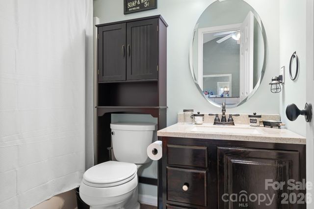 138 Valley Glen Drive, Troutman, NC 28166