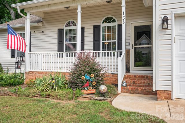 138 Valley Glen Drive, Troutman, NC 28166