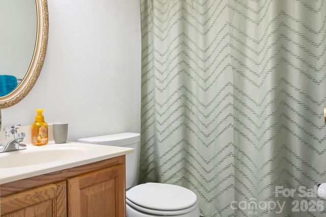 138 Valley Glen Drive, Troutman, NC 28166