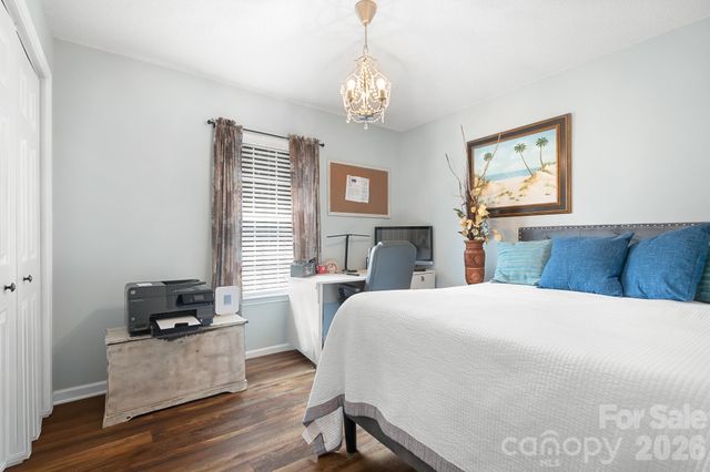 138 Valley Glen Drive, Troutman, NC 28166