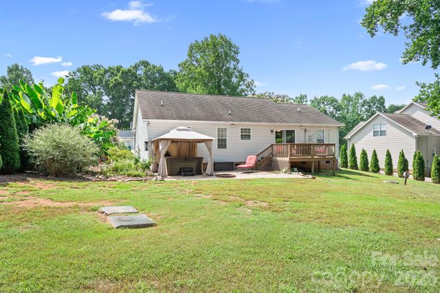 138 Valley Glen Drive, Troutman, NC 28166