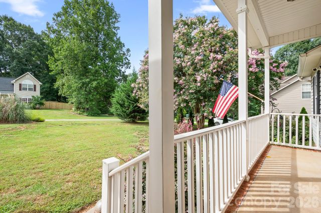 138 Valley Glen Drive, Troutman, NC 28166