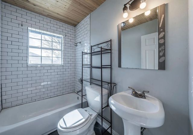 7477 Aberdeen Drive, Fort Worth, TX 76116