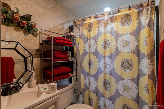 21707 Hidalgo Street, Edcouch, TX 78538