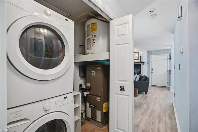 2408 Loran CT, Virginia Beach, VA 23451