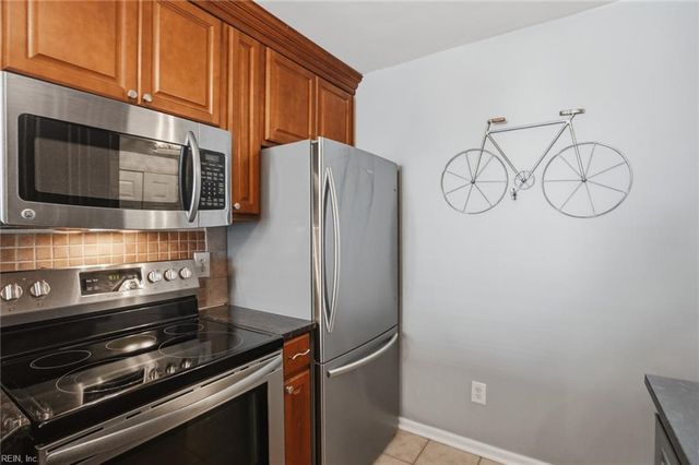 2408 Loran CT, Virginia Beach, VA 23451