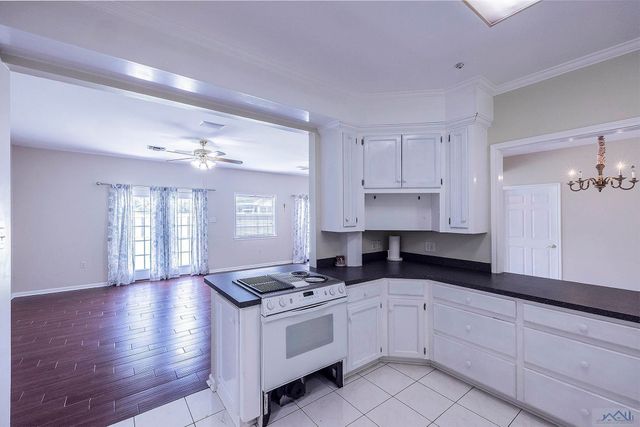 526 South French Quarter Drive, Houma, LA 70364