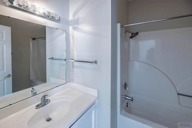 526 South French Quarter Drive, Houma, LA 70364