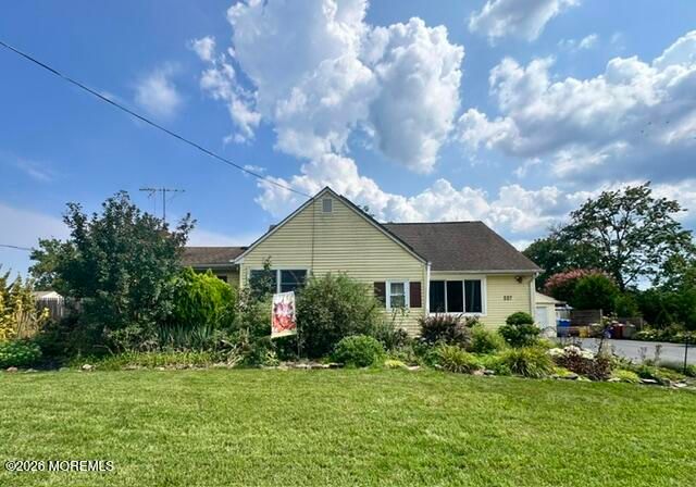 227 Old Stage Road, Spotswood, NJ 08884