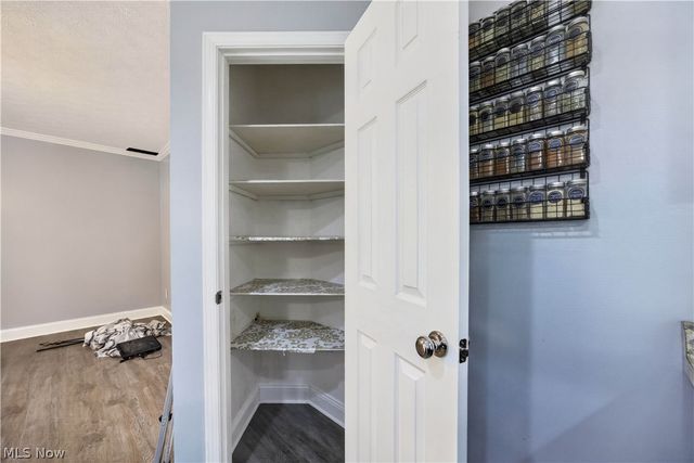 237 Butternut Lane, Berea, OH 44017